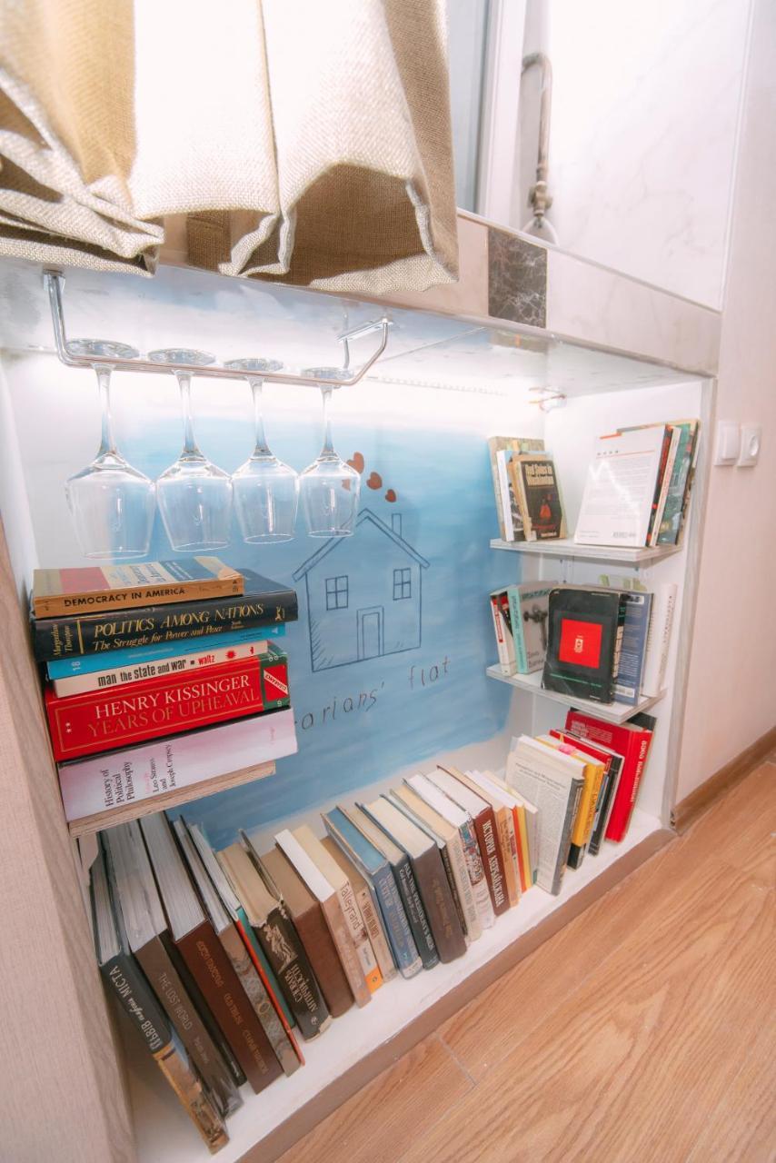 Apartamento Librarians' Flat Tiflis Exterior foto