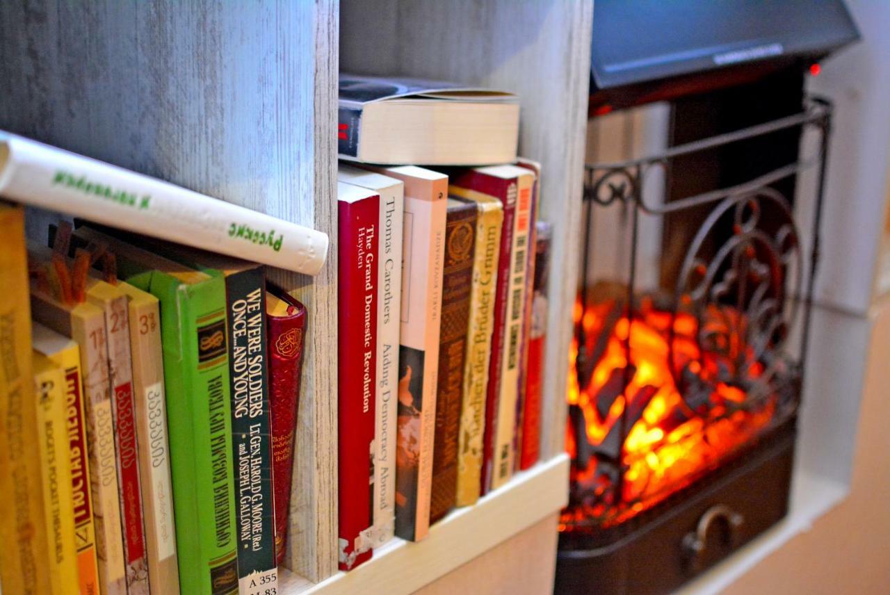 Apartamento Librarians' Flat Tiflis Exterior foto